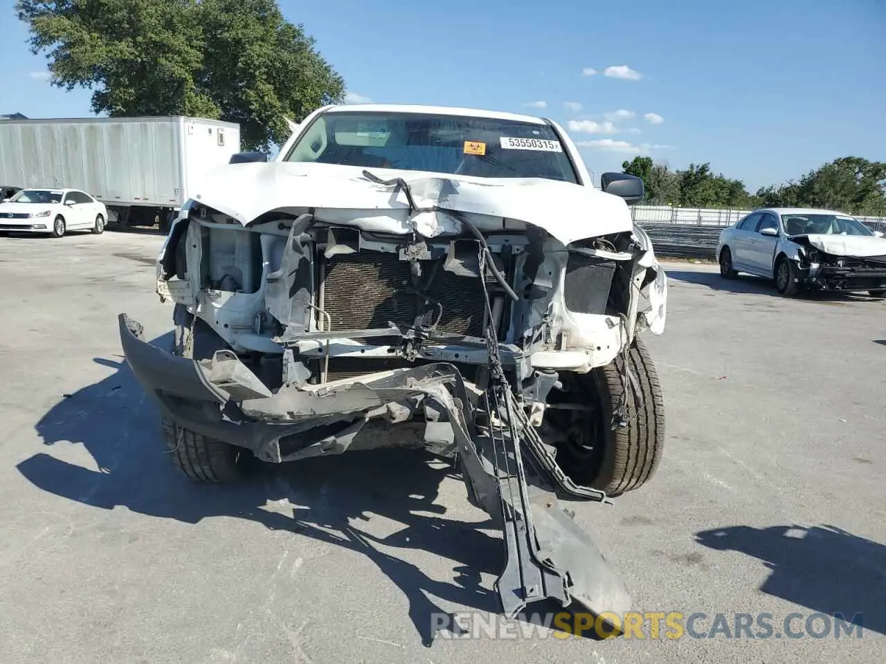 5 fotografías del automóvil dañado 5TFSX5EN5KX070111 TOYOTA TACOMA 2019