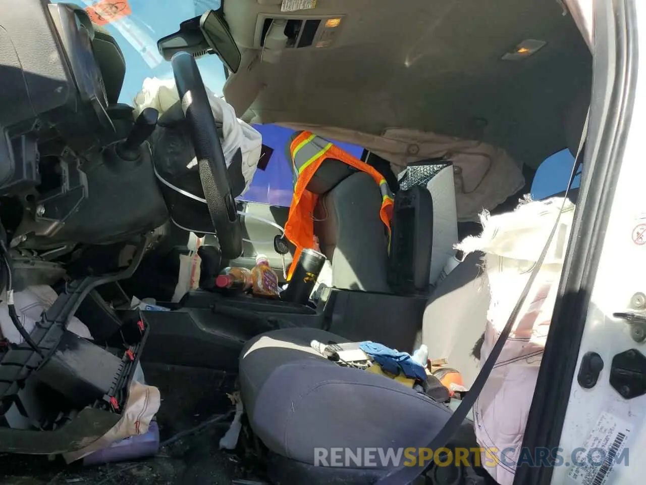 7 fotografías del automóvil dañado 5TFSX5EN5KX070111 TOYOTA TACOMA 2019