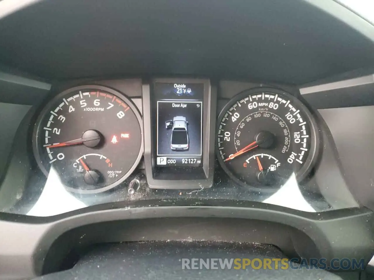 9 fotografías del automóvil dañado 5TFSX5EN6KX070926 TOYOTA TACOMA 2019