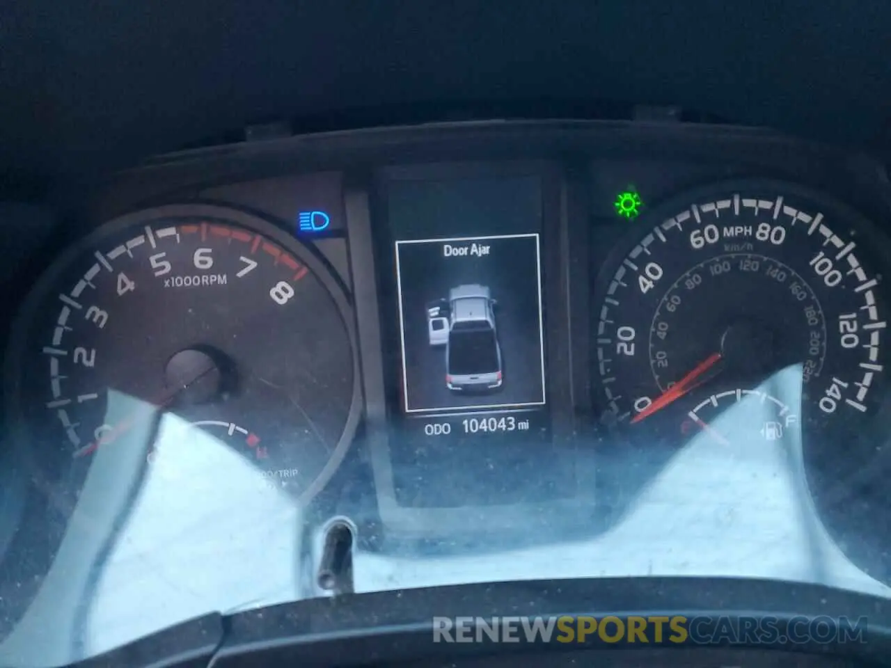 9 fotografías del automóvil dañado 5TFSX5EN9KX066319 TOYOTA TACOMA 2019