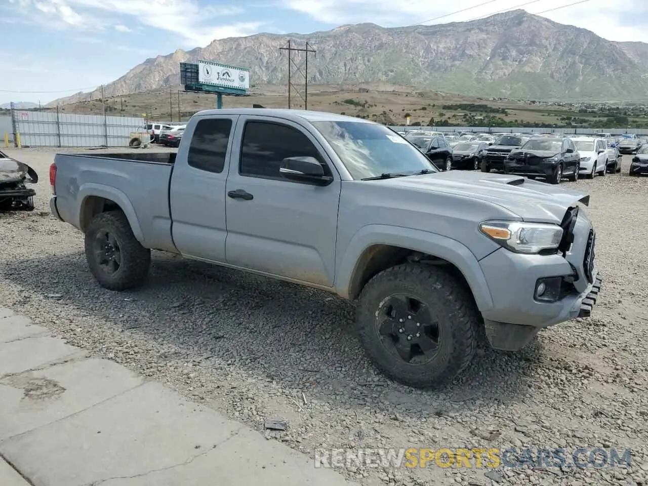 4 fotografías del automóvil dañado 5TFSZ5AN0KX181679 TOYOTA TACOMA 2019