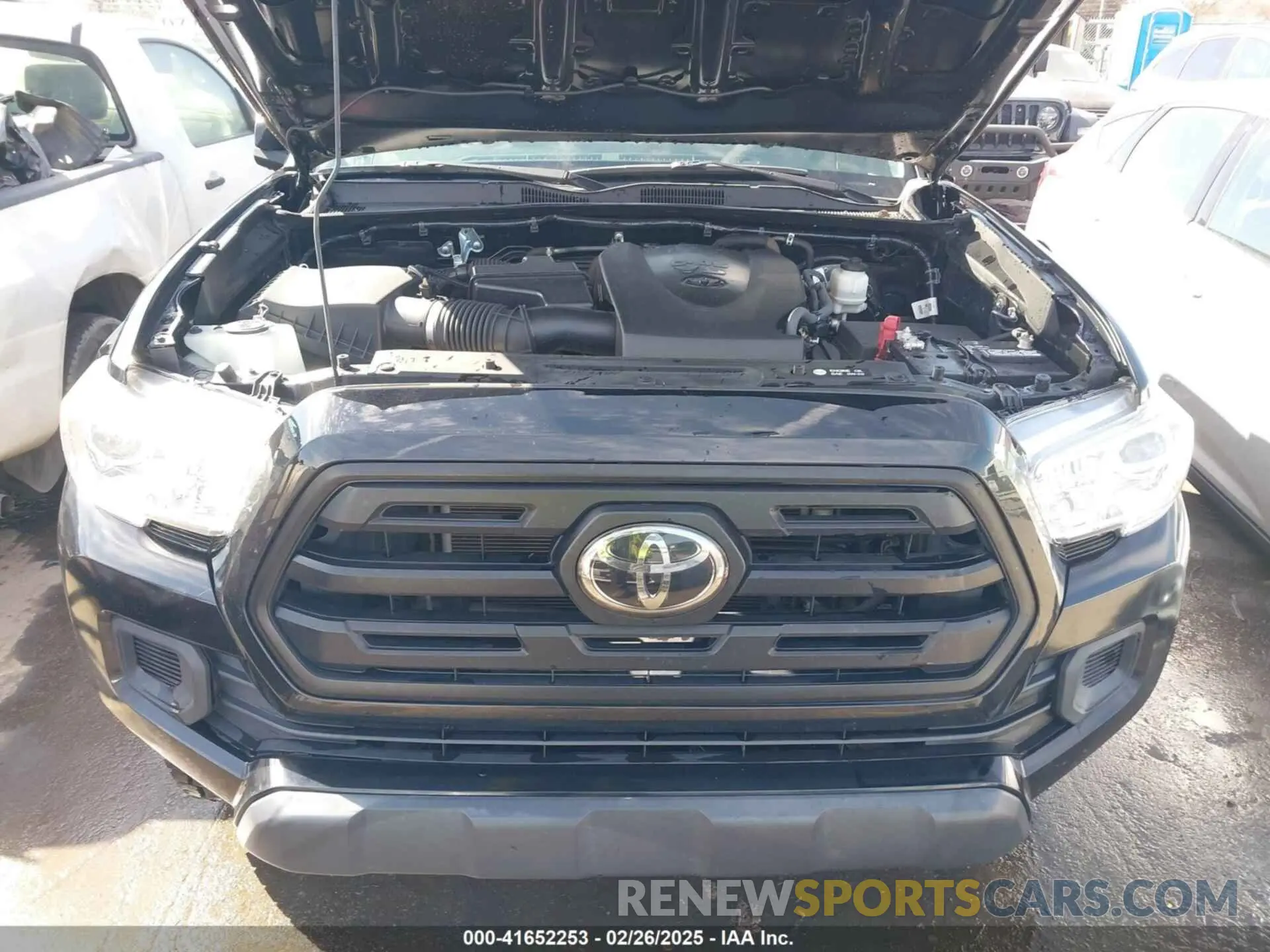 10 fotografías del automóvil dañado 5TFSZ5AN1KX180802 TOYOTA TACOMA 2019