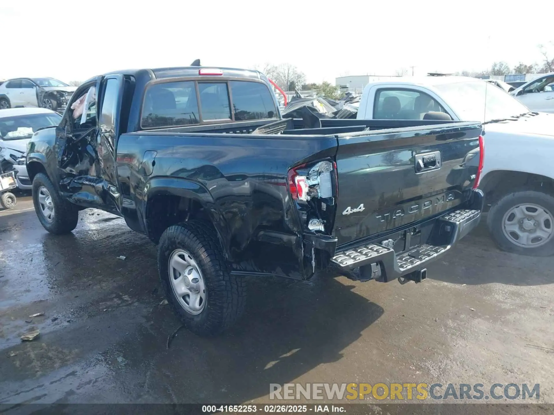 3 fotografías del automóvil dañado 5TFSZ5AN1KX180802 TOYOTA TACOMA 2019