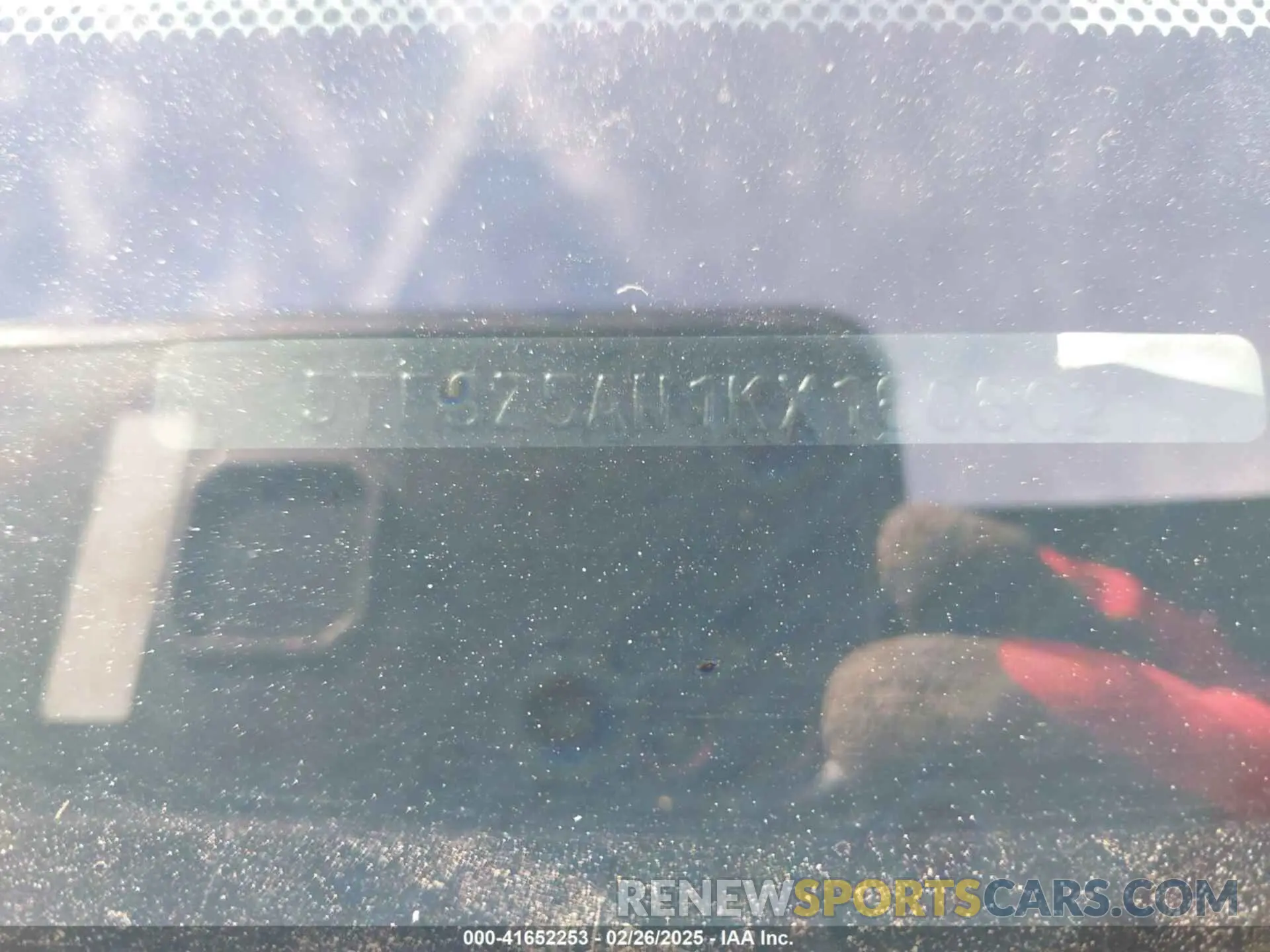 9 fotografías del automóvil dañado 5TFSZ5AN1KX180802 TOYOTA TACOMA 2019