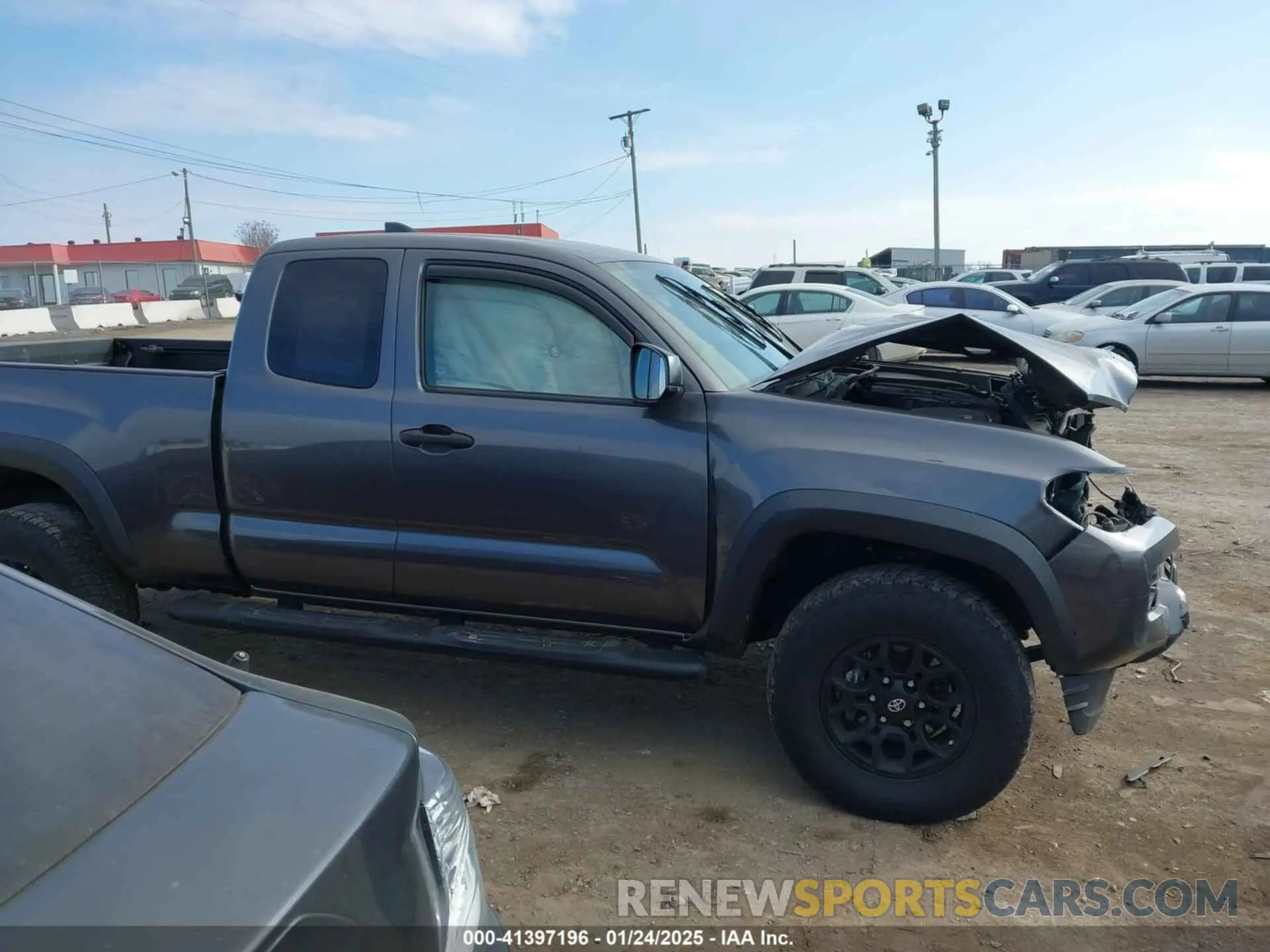 13 fotografías del automóvil dañado 5TFSZ5AN2KX165693 TOYOTA TACOMA 2019