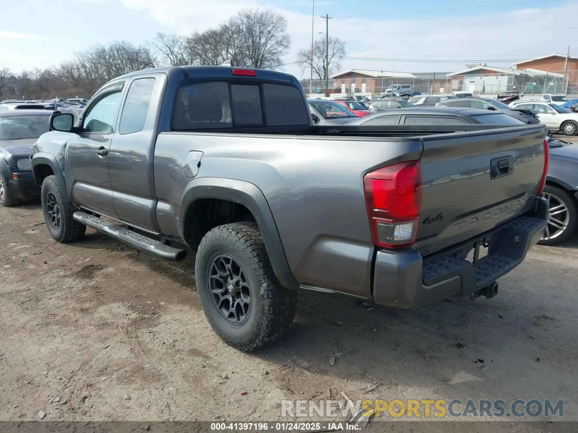 3 fotografías del automóvil dañado 5TFSZ5AN2KX165693 TOYOTA TACOMA 2019