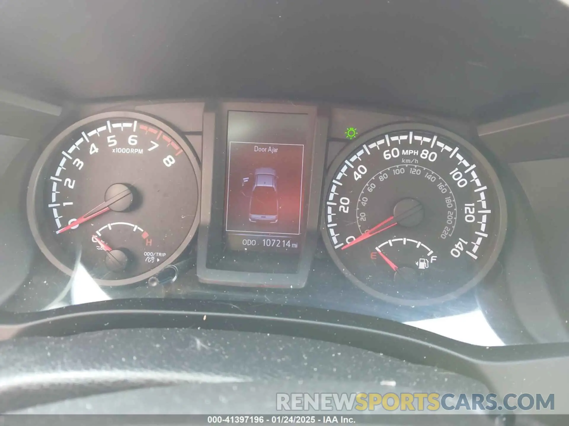 7 fotografías del automóvil dañado 5TFSZ5AN2KX165693 TOYOTA TACOMA 2019