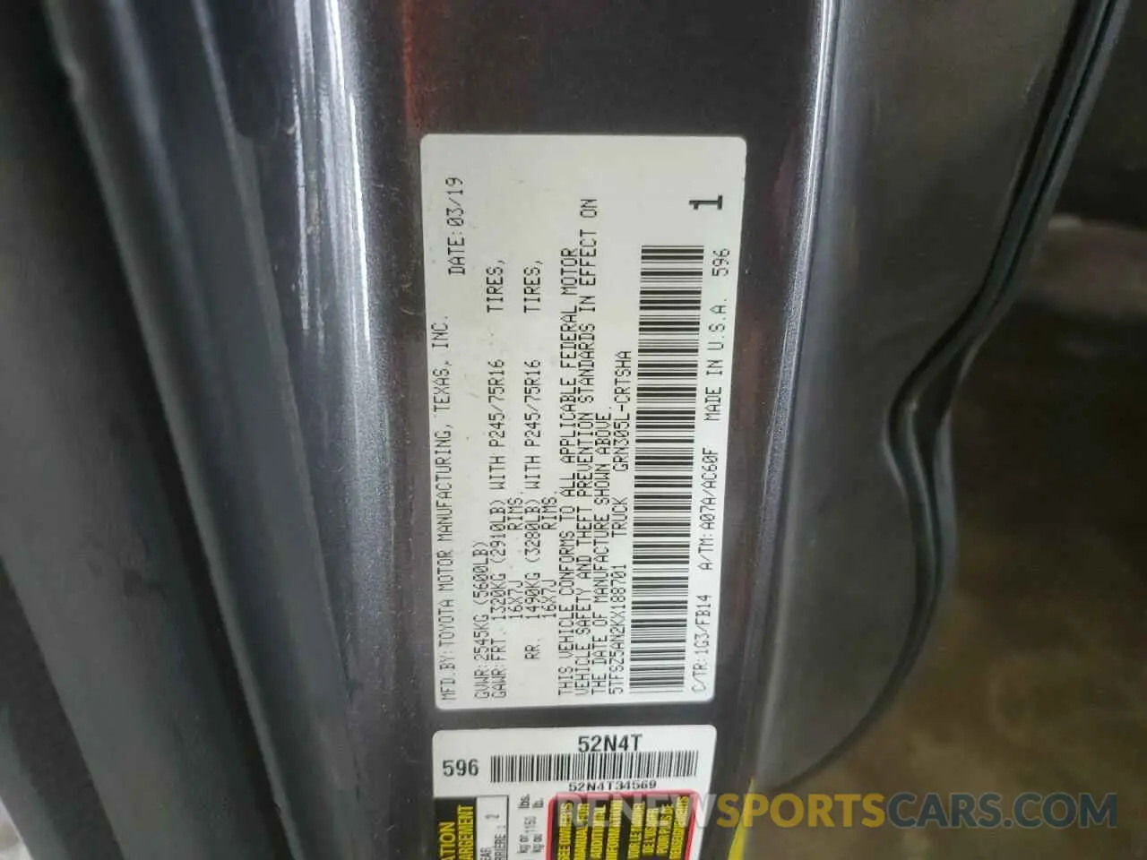 12 fotografías del automóvil dañado 5TFSZ5AN2KX188701 TOYOTA TACOMA 2019