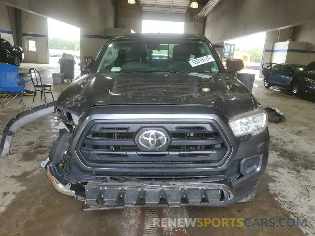 5 fotografías del automóvil dañado 5TFSZ5AN2KX188701 TOYOTA TACOMA 2019