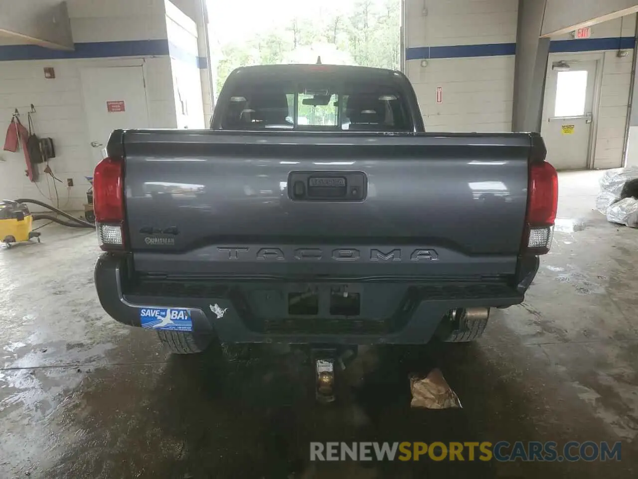 6 fotografías del automóvil dañado 5TFSZ5AN2KX188701 TOYOTA TACOMA 2019