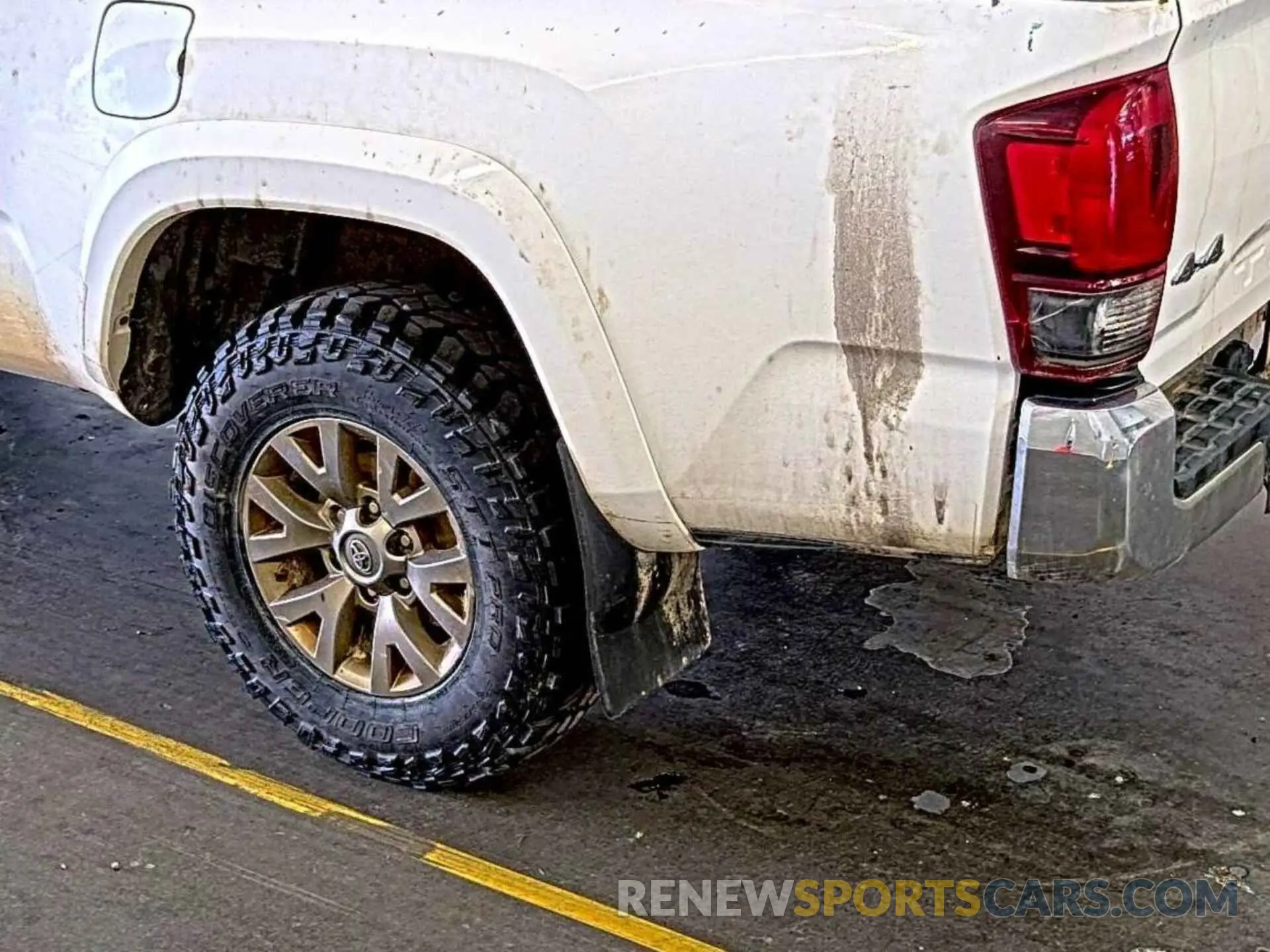 22 fotografías del automóvil dañado 5TFSZ5AN2KX194692 TOYOTA TACOMA 2019
