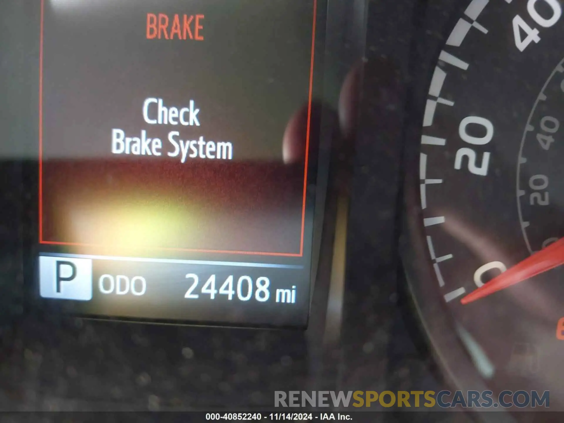 15 fotografías del automóvil dañado 5TFSZ5AN3KX184656 TOYOTA TACOMA 2019