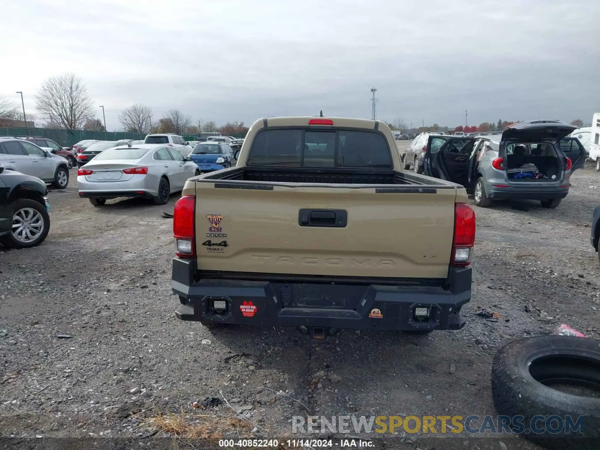 16 fotografías del automóvil dañado 5TFSZ5AN3KX184656 TOYOTA TACOMA 2019