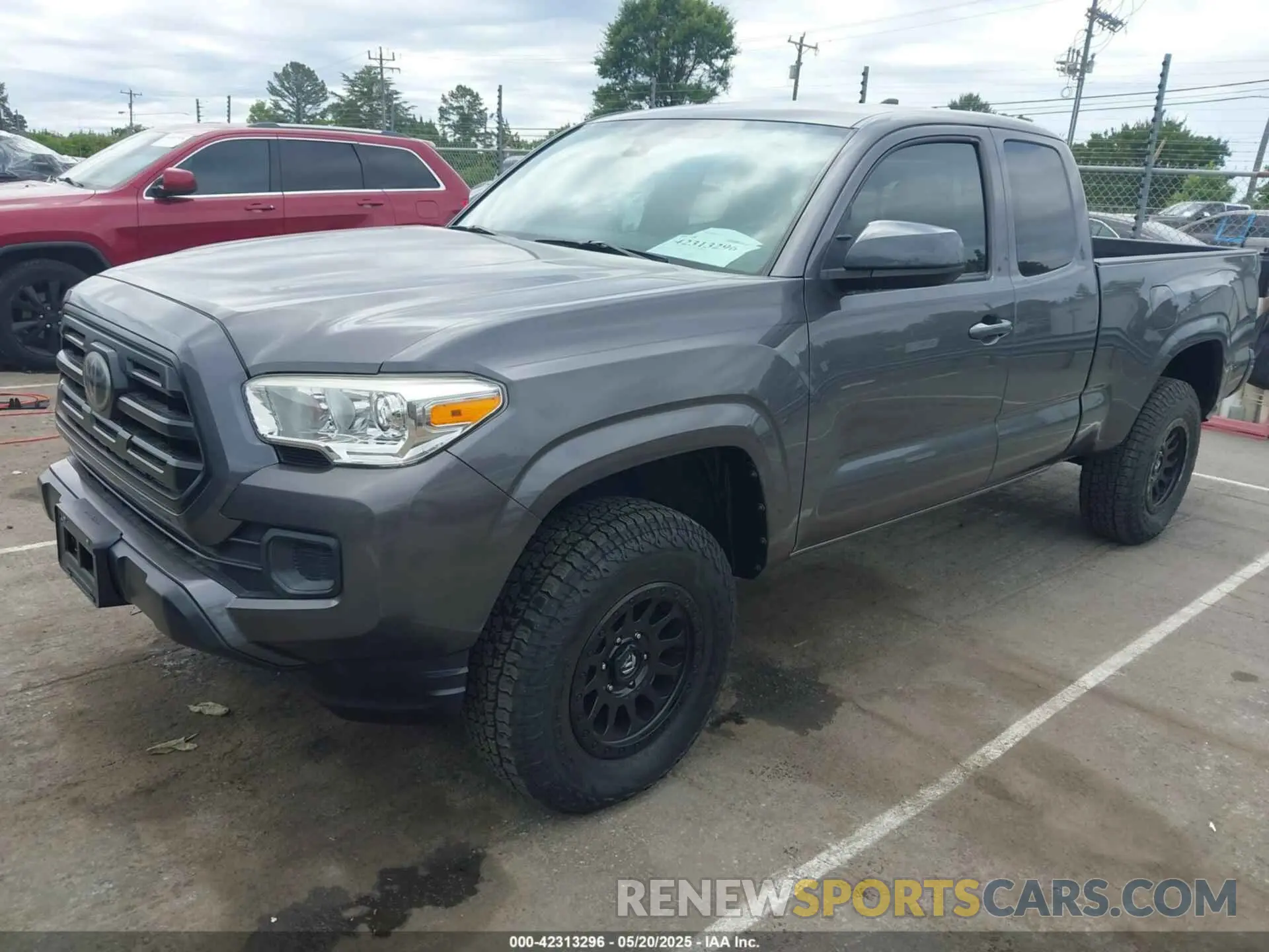 2 fotografías del automóvil dañado 5TFSZ5AN3KX190800 TOYOTA TACOMA 2019