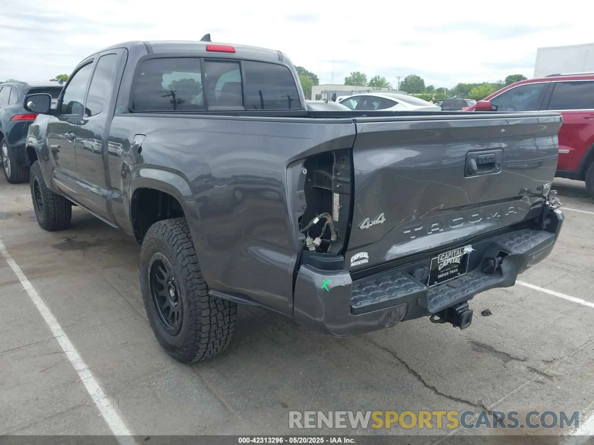 3 fotografías del automóvil dañado 5TFSZ5AN3KX190800 TOYOTA TACOMA 2019