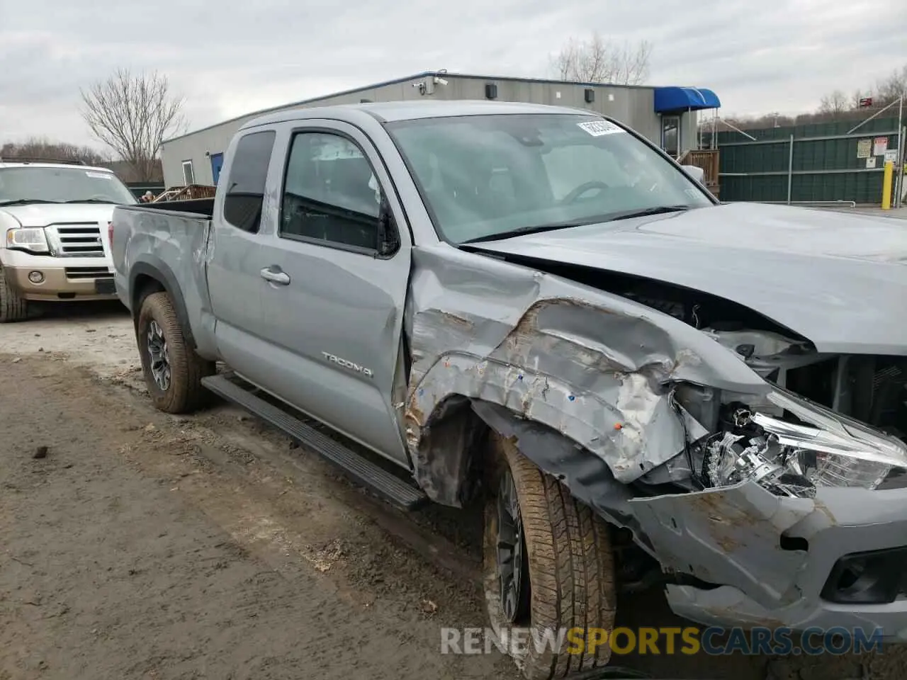 9 fotografías del automóvil dañado 5TFSZ5AN3KX191302 TOYOTA TACOMA 2019