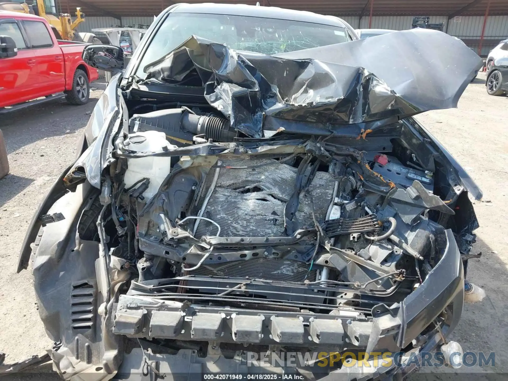 10 fotografías del automóvil dañado 5TFSZ5AN4KX185590 TOYOTA TACOMA 2019