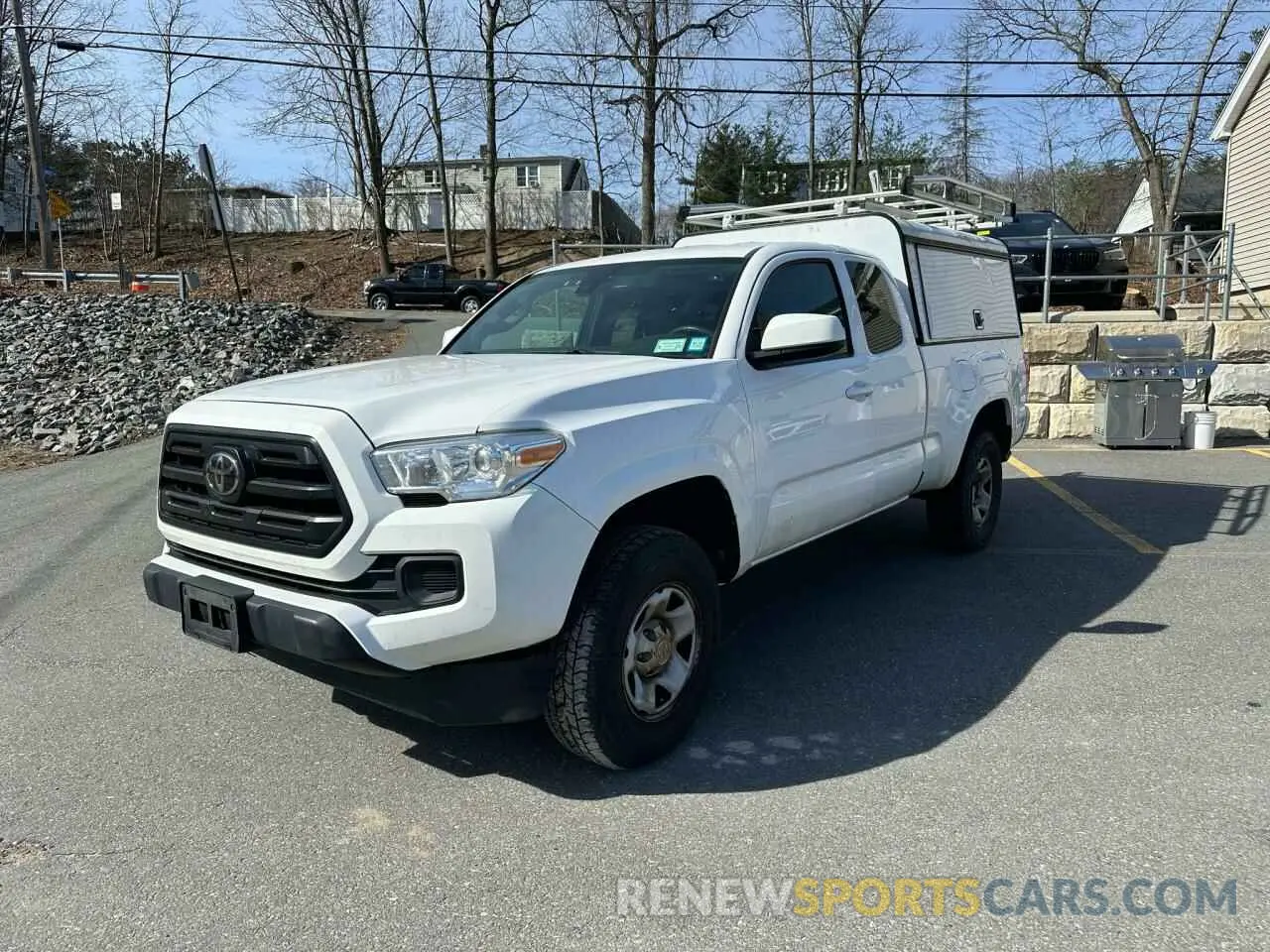 1 fotografías del automóvil dañado 5TFSZ5AN5KX197506 TOYOTA TACOMA 2019