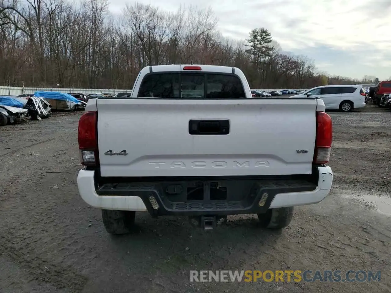 6 fotografías del automóvil dañado 5TFSZ5AN5KX198803 TOYOTA TACOMA 2019