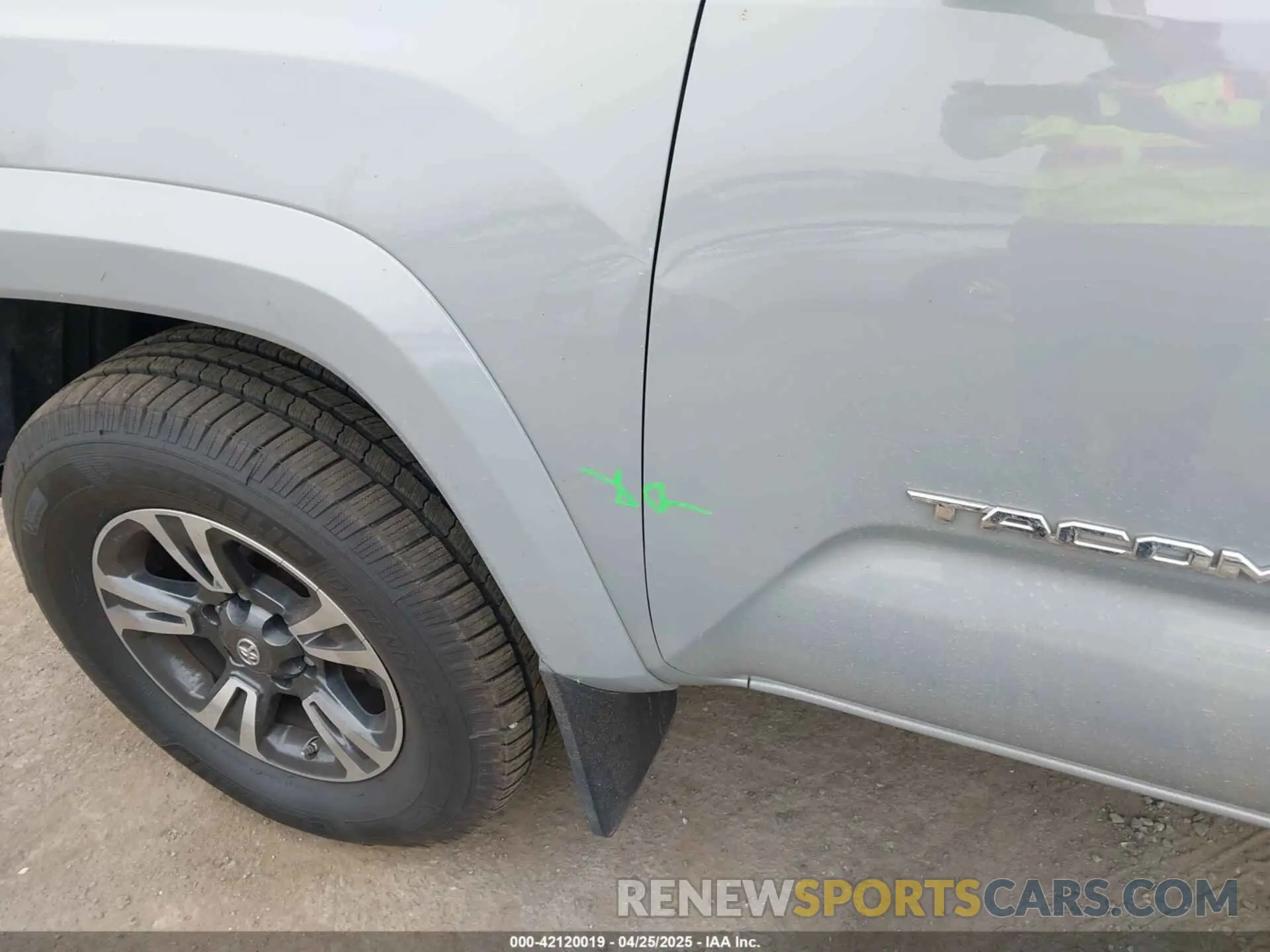 22 fotografías del automóvil dañado 5TFSZ5AN7KX189780 TOYOTA TACOMA 2019