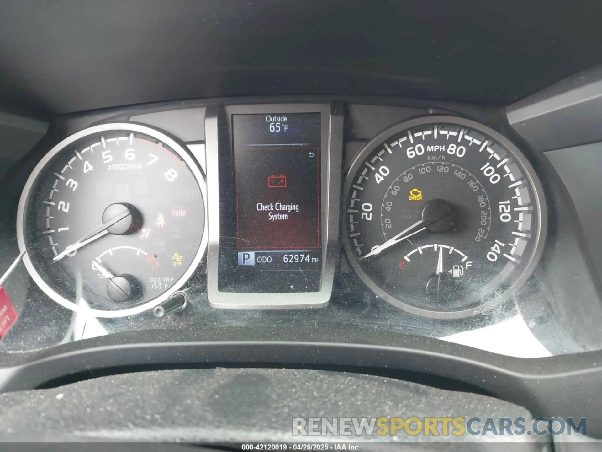 7 fotografías del automóvil dañado 5TFSZ5AN7KX189780 TOYOTA TACOMA 2019