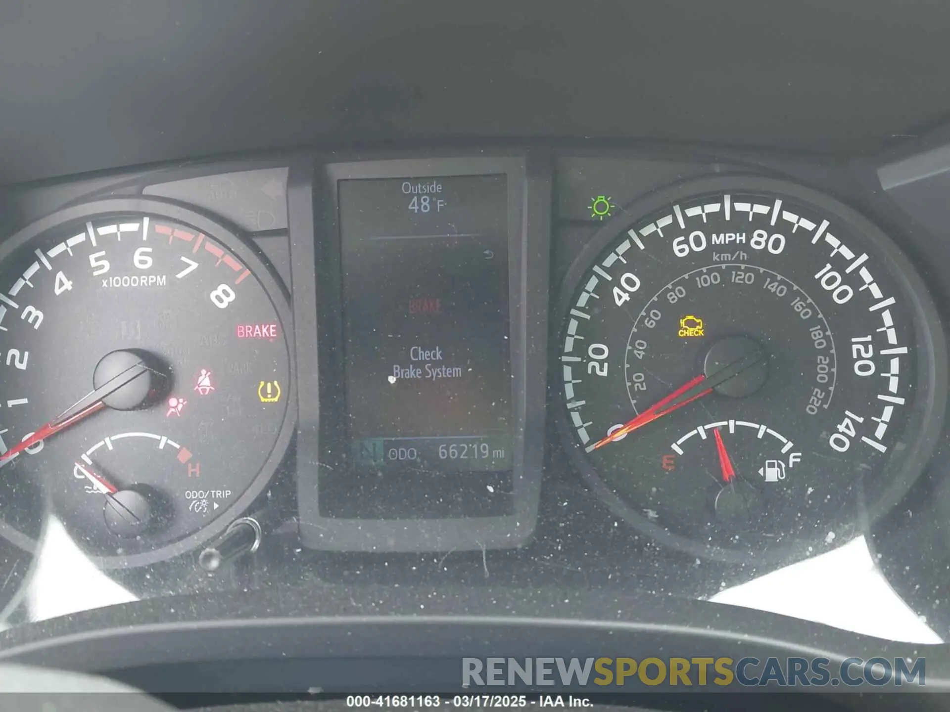 7 fotografías del automóvil dañado 5TFSZ5AN9KX198805 TOYOTA TACOMA 2019