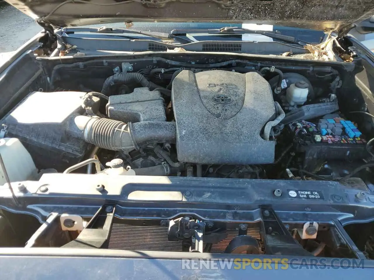 11 fotografías del automóvil dañado 5TFSZ5AN9KX200780 TOYOTA TACOMA 2019