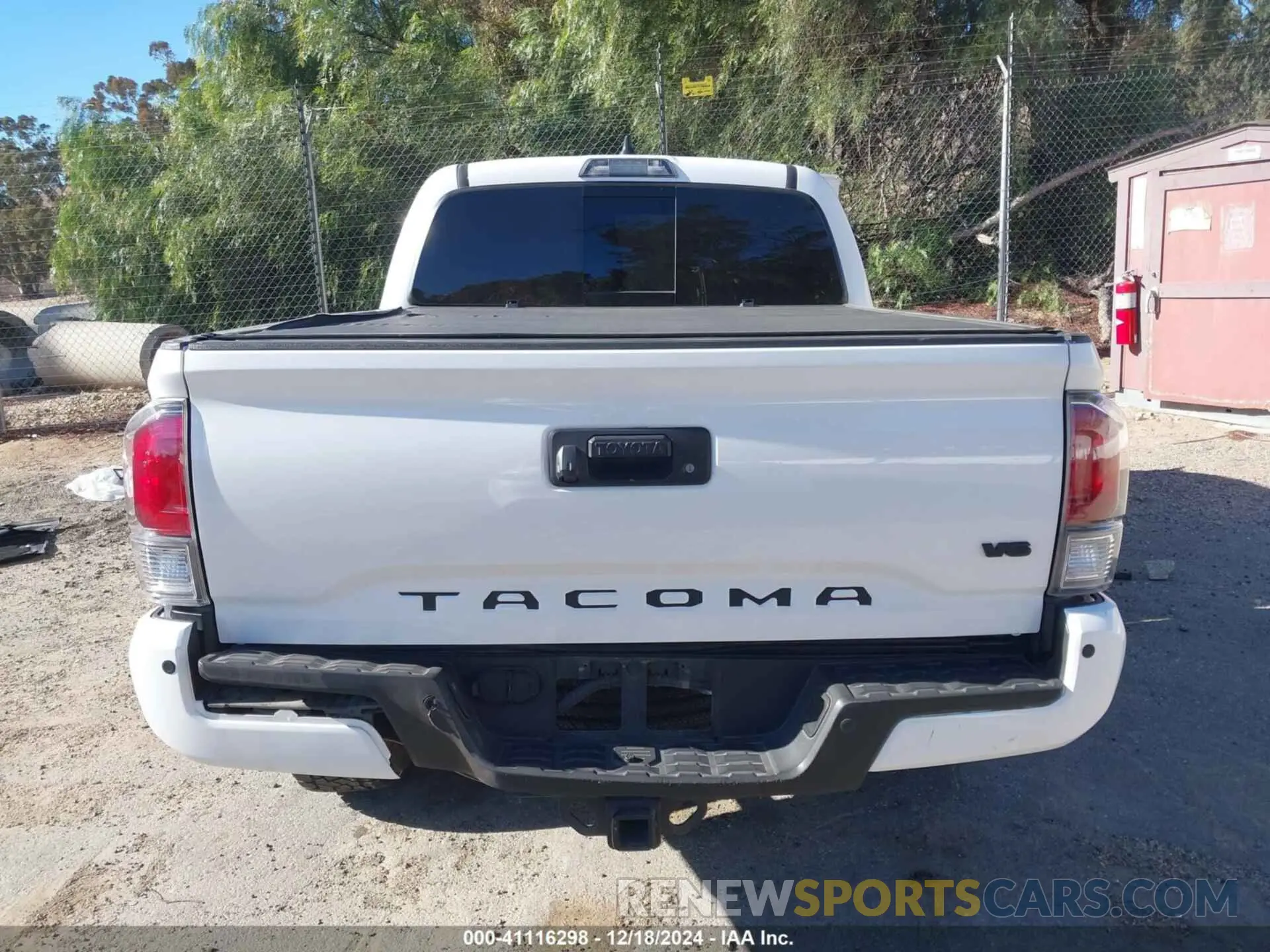 16 fotografías del automóvil dañado 3TMAZ5CN0LM121482 TOYOTA TACOMA 2020