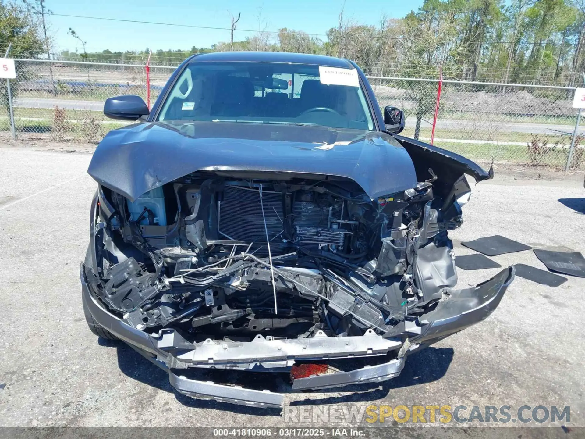 6 fotografías del automóvil dañado 3TMAZ5CN2LM116526 TOYOTA TACOMA 2020