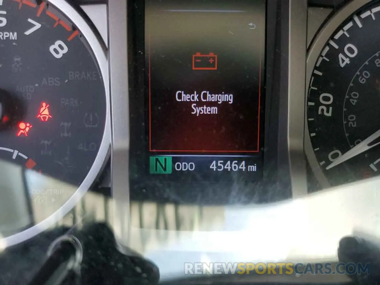 8 fotografías del automóvil dañado 3TMAZ5CN2LM127056 TOYOTA TACOMA 2020