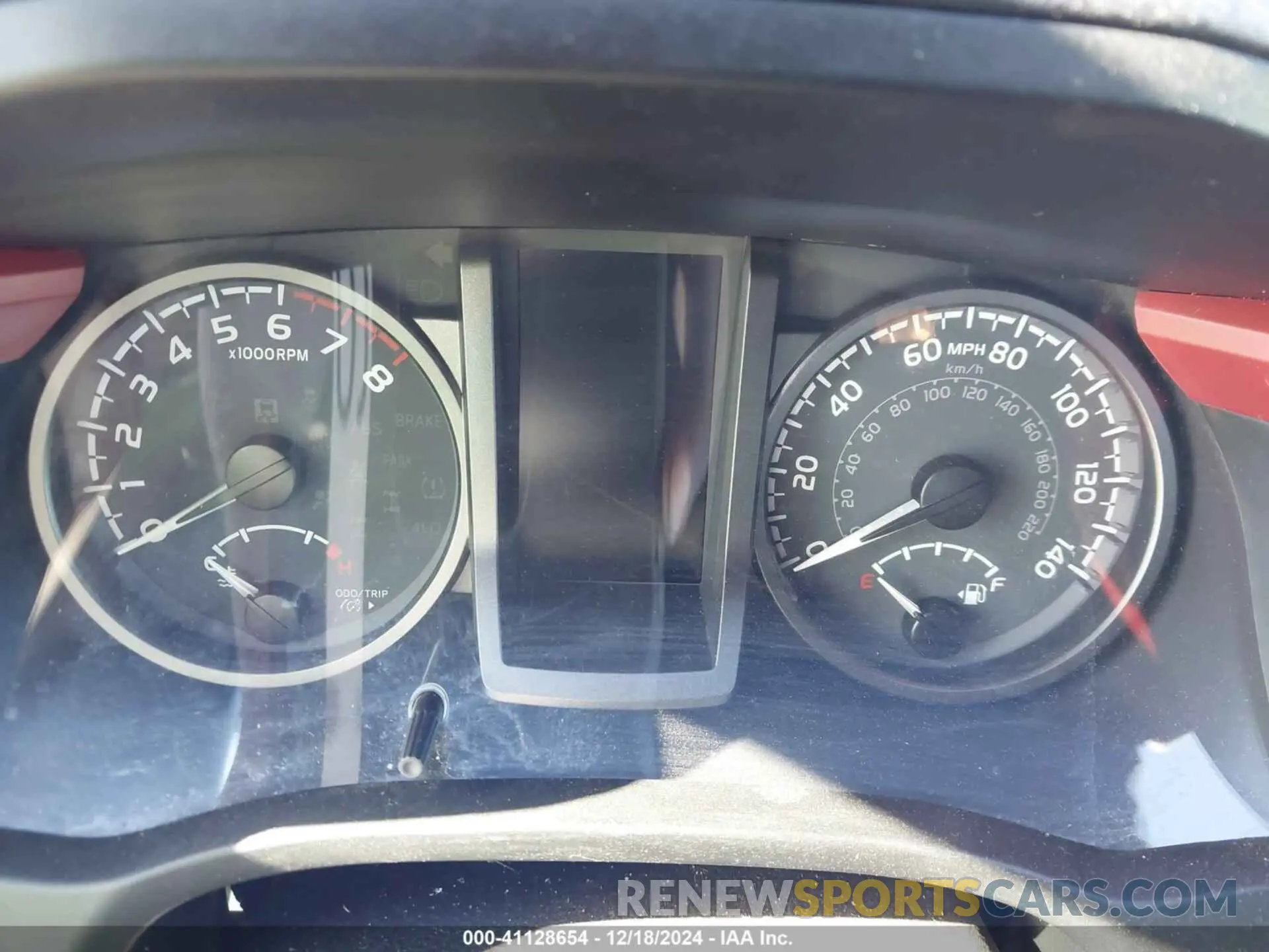7 fotografías del automóvil dañado 3TMAZ5CN2LM129860 TOYOTA TACOMA 2020
