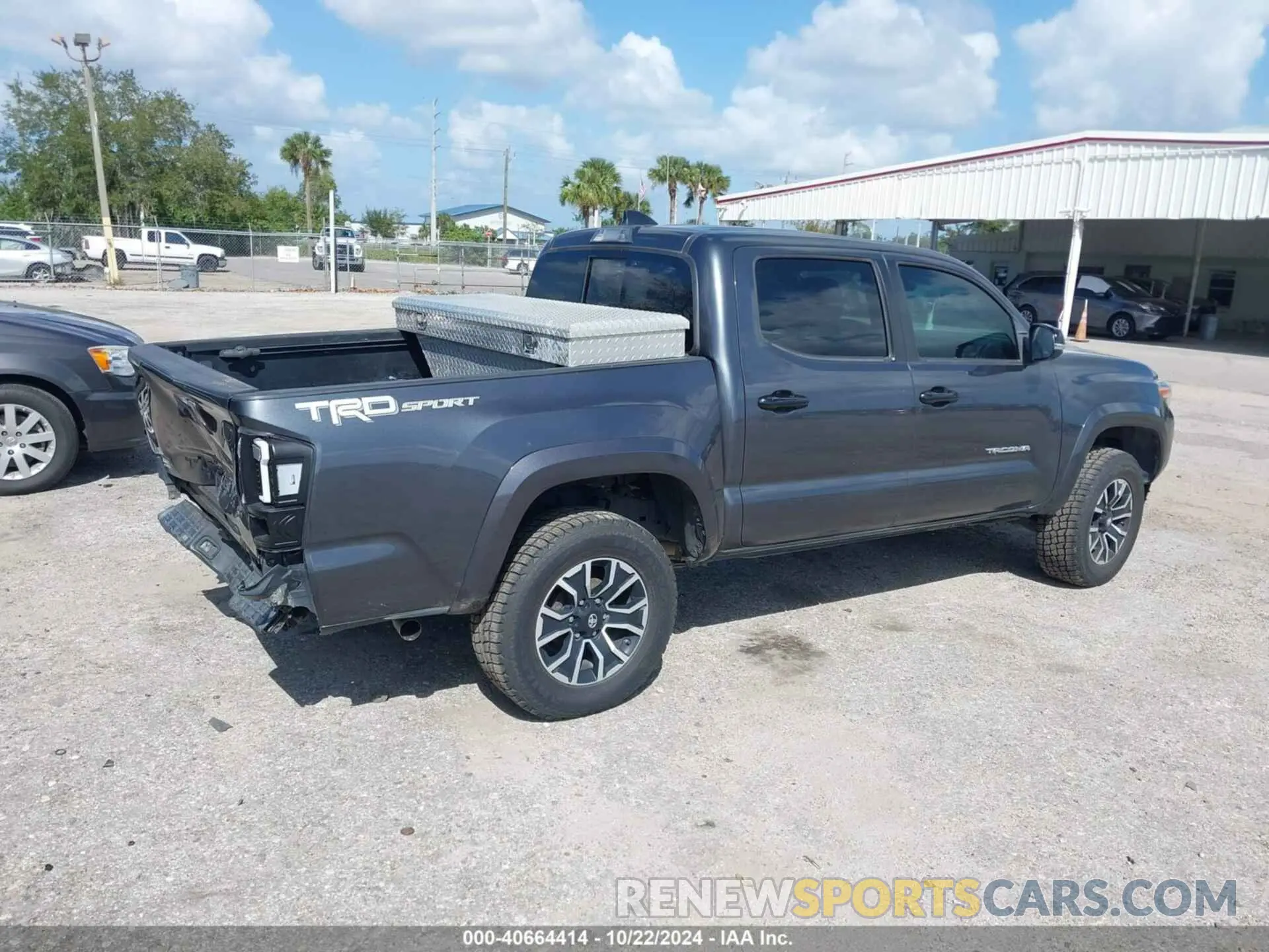 4 fotografías del automóvil dañado 3TMAZ5CN3LM138115 TOYOTA TACOMA 2020