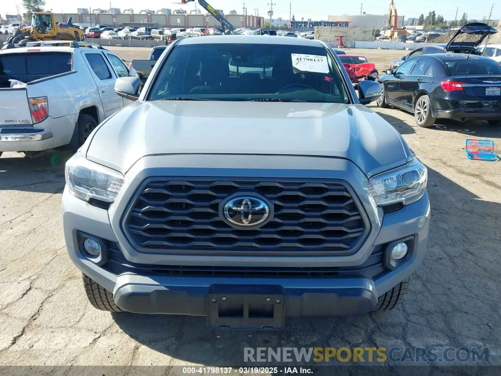 12 fotografías del automóvil dañado 3TMAZ5CN4LM125101 TOYOTA TACOMA 2020