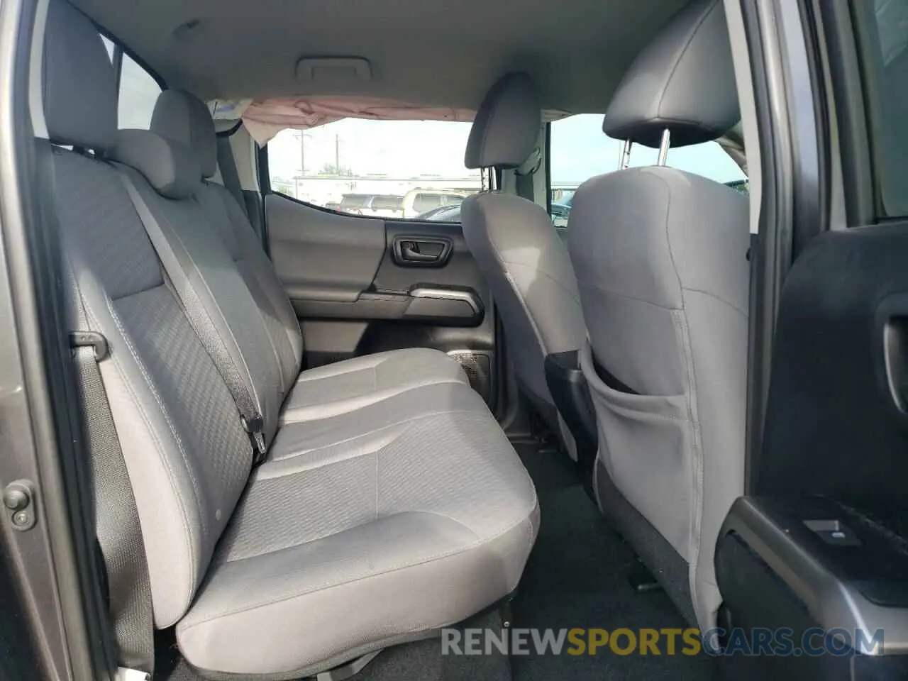 10 fotografías del automóvil dañado 3TMAZ5CN5LM116259 TOYOTA TACOMA 2020
