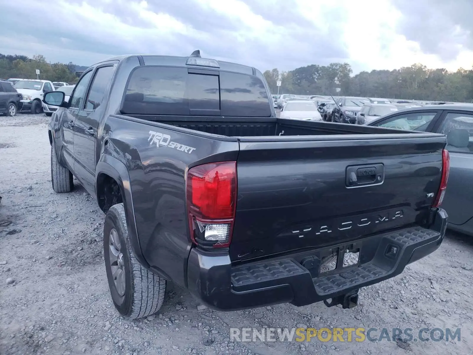 3 fotografías del automóvil dañado 3TMAZ5CN5LM126046 TOYOTA TACOMA 2020