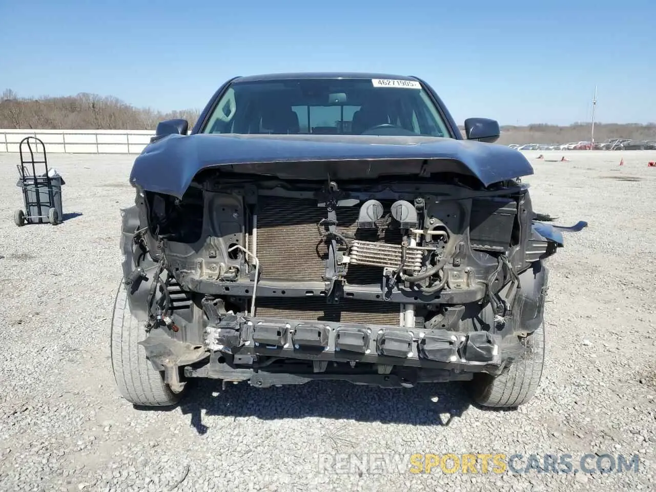 5 fotografías del automóvil dañado 3TMAZ5CN5LM130789 TOYOTA TACOMA 2020