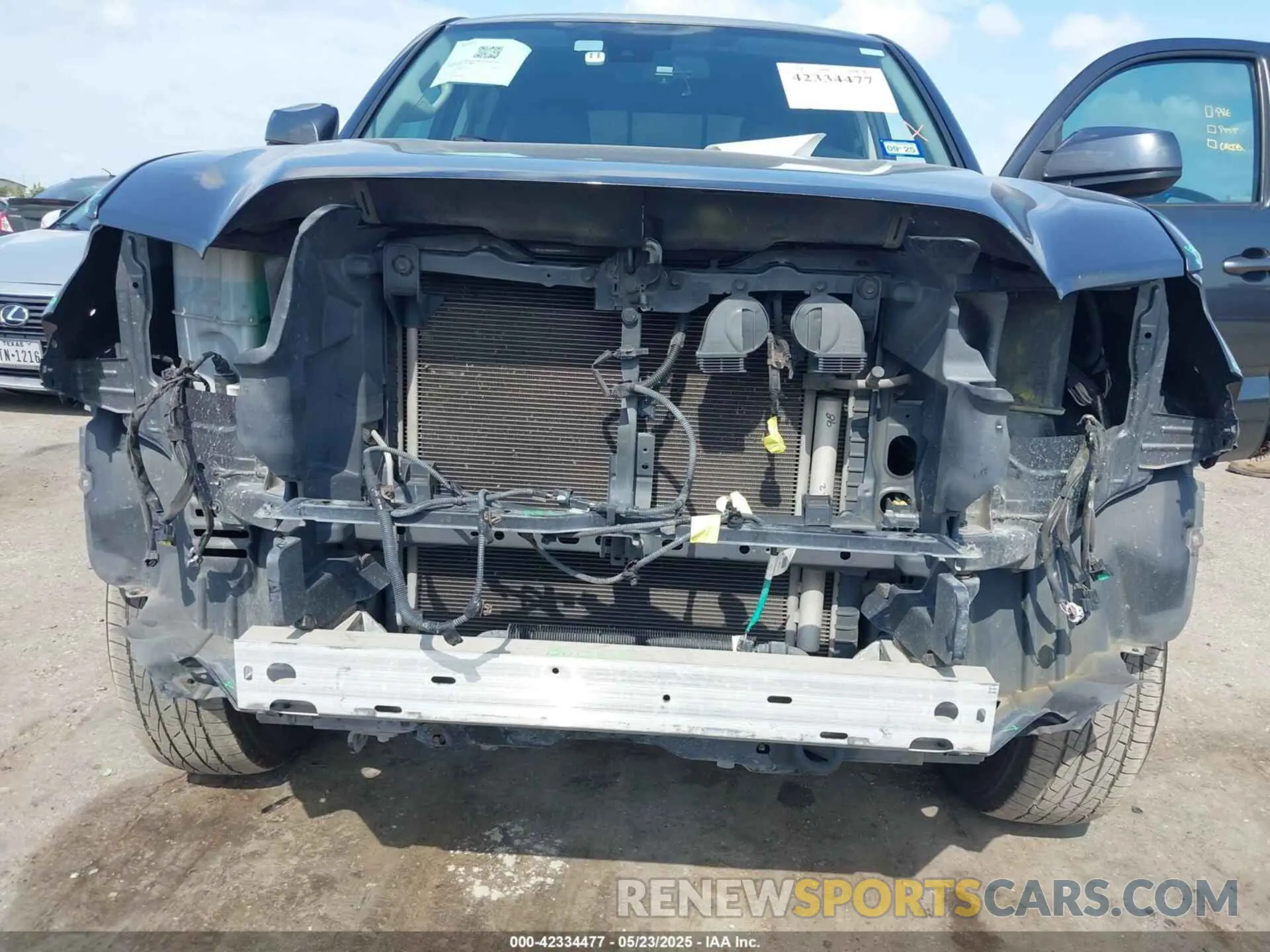 6 fotografías del automóvil dañado 3TMAZ5CN5LM140383 TOYOTA TACOMA 2020