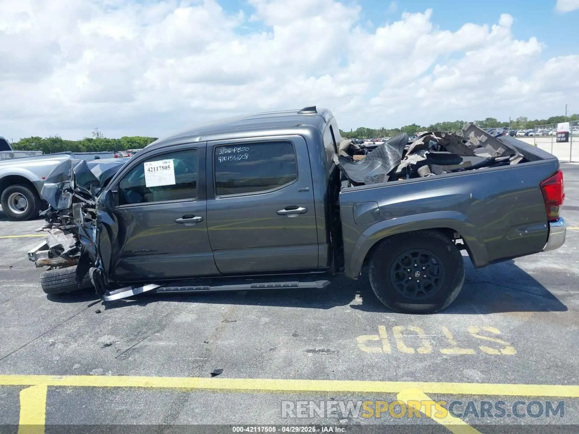 13 fotografías del automóvil dañado 3TMAZ5CN6LM128663 TOYOTA TACOMA 2020