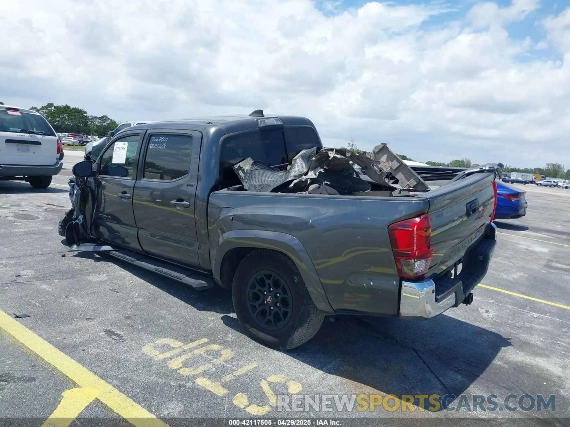 3 fotografías del automóvil dañado 3TMAZ5CN6LM128663 TOYOTA TACOMA 2020