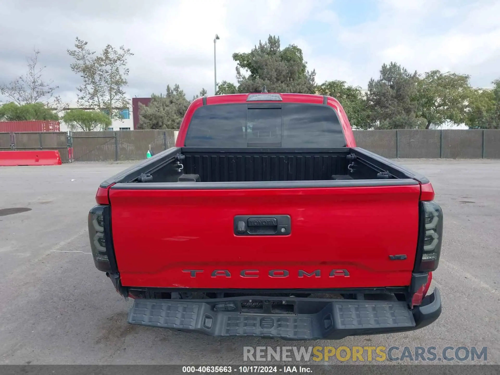 17 fotografías del automóvil dañado 3TMAZ5CN6LM135743 TOYOTA TACOMA 2020