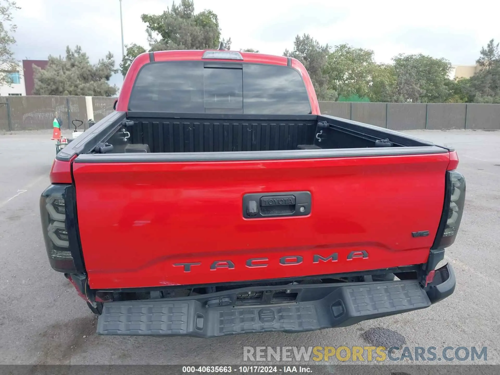 6 fotografías del automóvil dañado 3TMAZ5CN6LM135743 TOYOTA TACOMA 2020