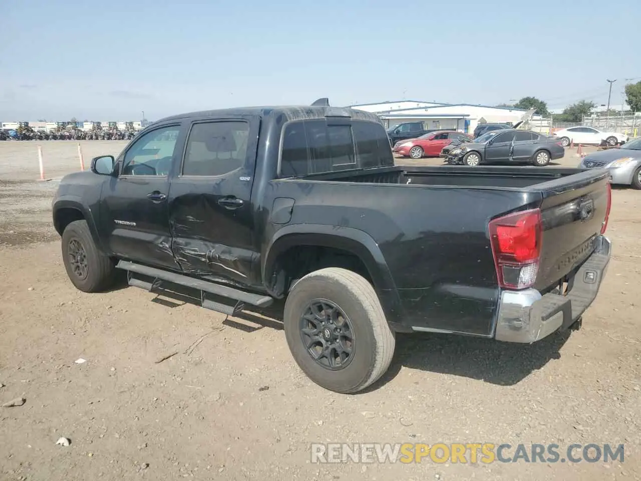2 fotografías del automóvil dañado 3TMAZ5CN7LM129837 TOYOTA TACOMA 2020