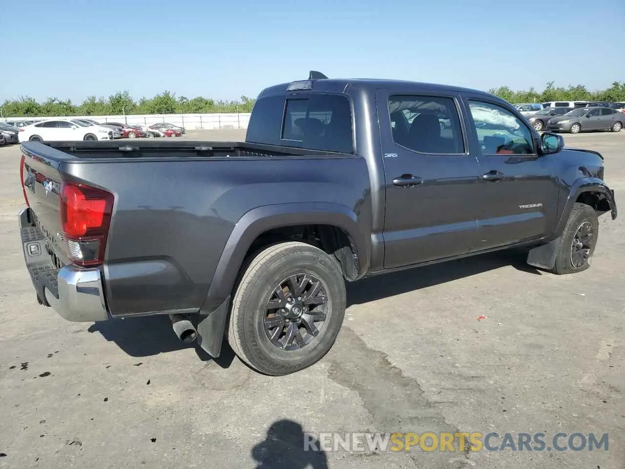 3 fotografías del automóvil dañado 3TMAZ5CN8LM126431 TOYOTA TACOMA 2020