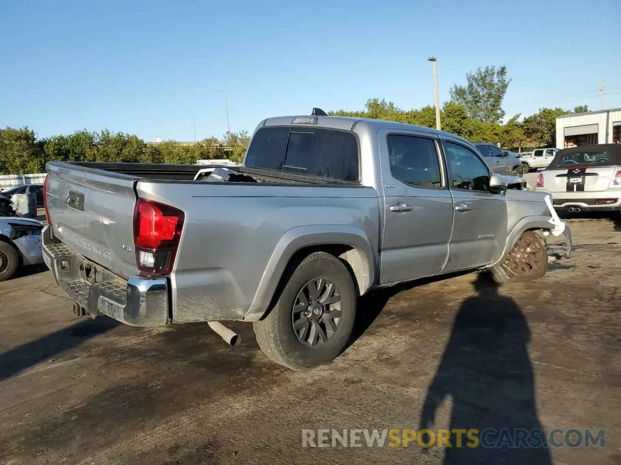 3 fotografías del automóvil dañado 3TMAZ5CN8LM130155 TOYOTA TACOMA 2020