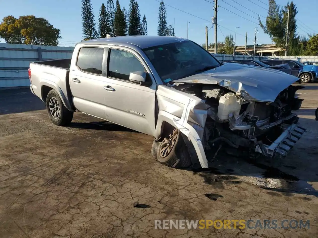 4 fotografías del automóvil dañado 3TMAZ5CN8LM130155 TOYOTA TACOMA 2020