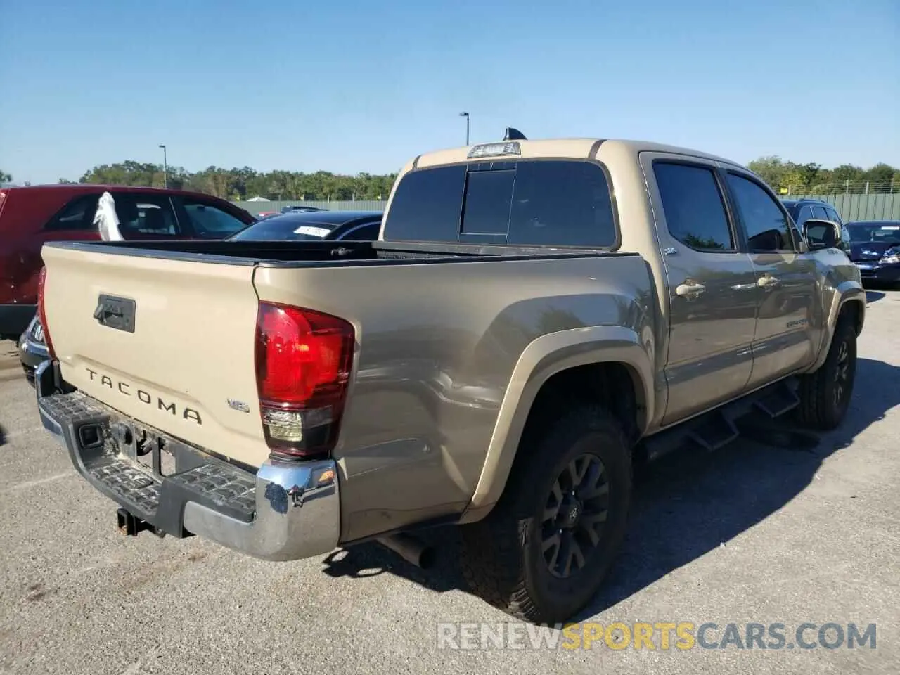 4 fotografías del automóvil dañado 3TMAZ5CN9LM115874 TOYOTA TACOMA 2020
