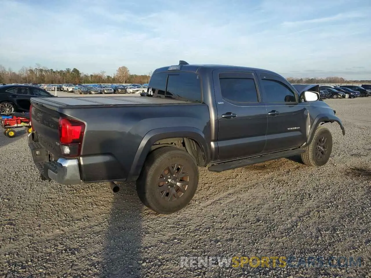3 fotografías del automóvil dañado 3TMAZ5CNXLM122588 TOYOTA TACOMA 2020