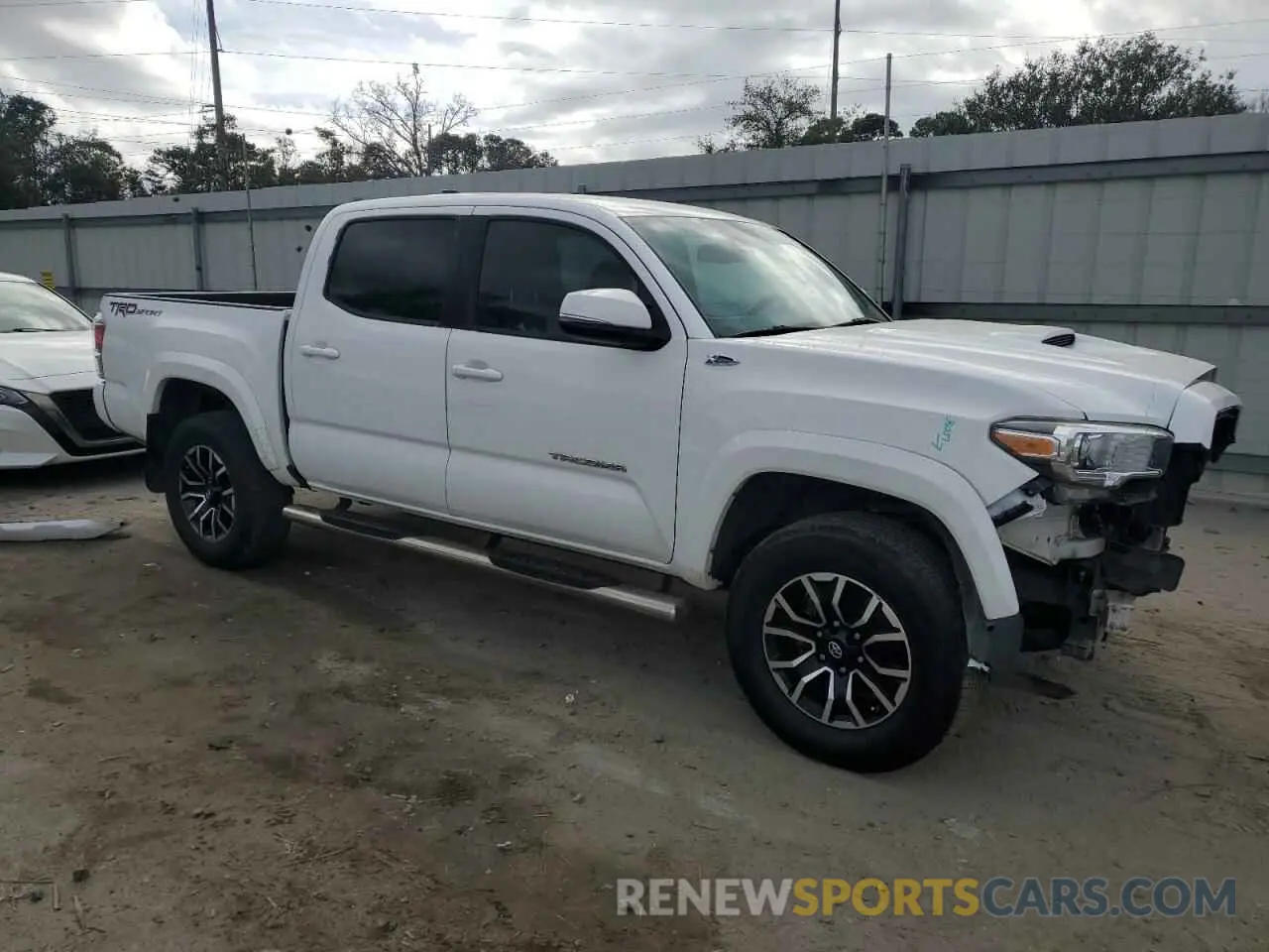 4 fotografías del automóvil dañado 3TMAZ5CNXLM127063 TOYOTA TACOMA 2020