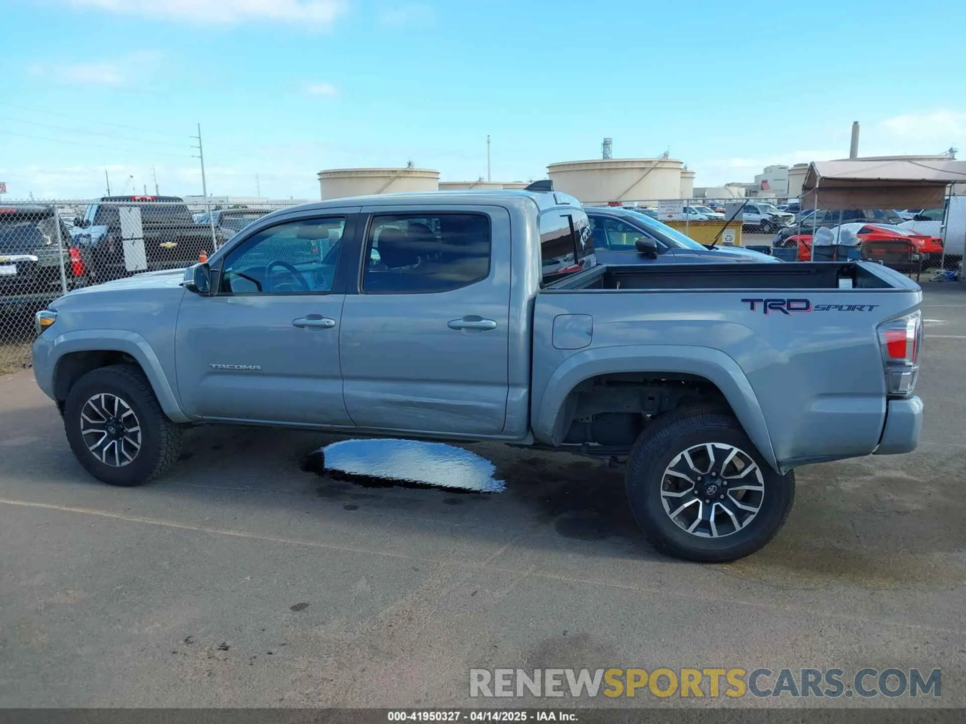 14 fotografías del automóvil dañado 3TMAZ5CNXLM136958 TOYOTA TACOMA 2020