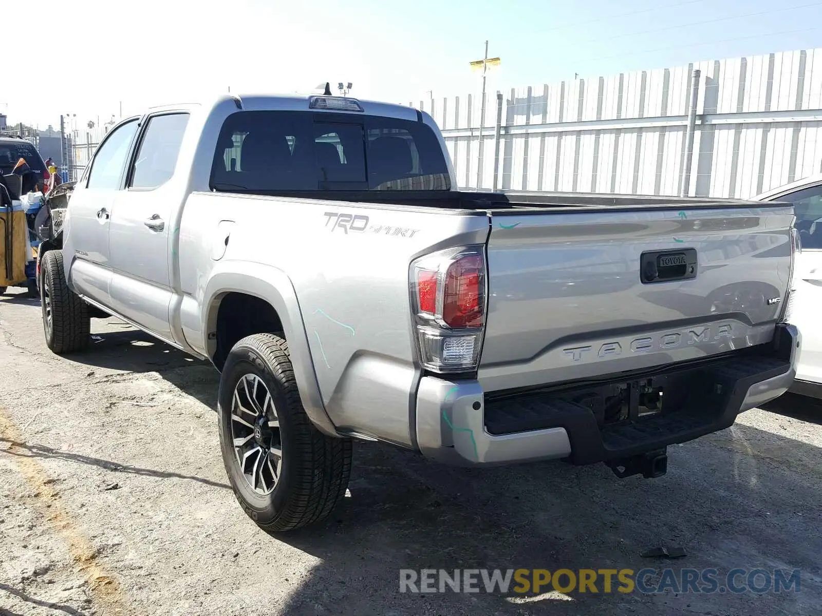 3 fotografías del automóvil dañado 3TMBZ5DN3LM024358 TOYOTA TACOMA 2020